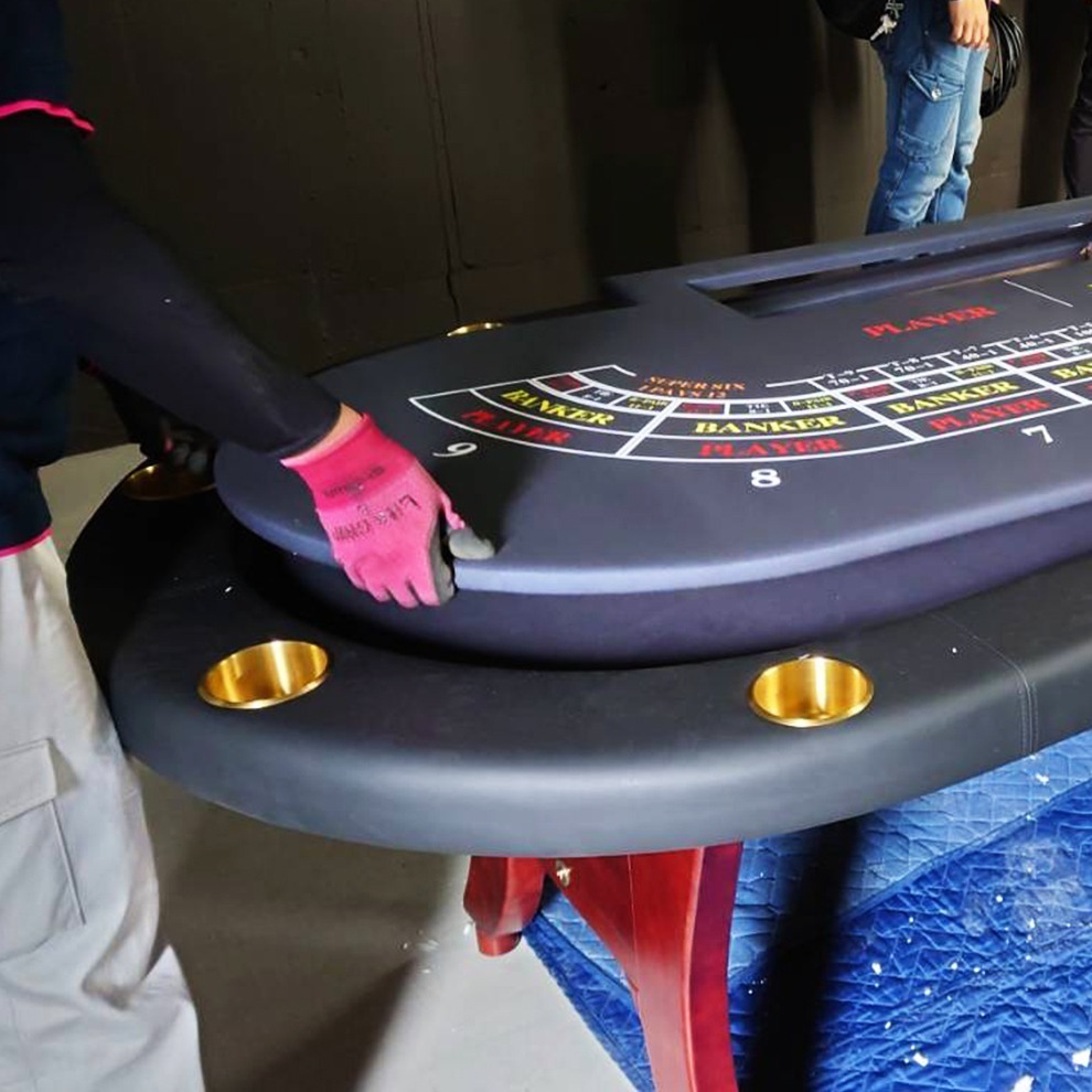 業務用】半円アルティメットポーカーテーブル | カジノテーブルや